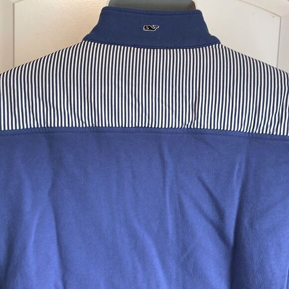 Vineyard Vines Blue Pullover with Striped Detail Size Large - Picture 5 of 6